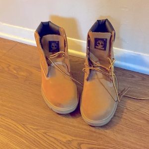Timberland boots- size 6 ( please read description)